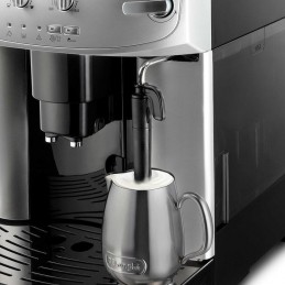 Cafetera De Longhi Superautomatica Caffe Venezzia ESAM 2200S detalle espumador